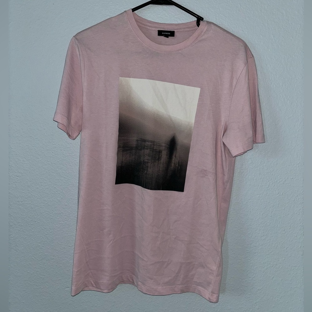 EXPRESS T-Shirt